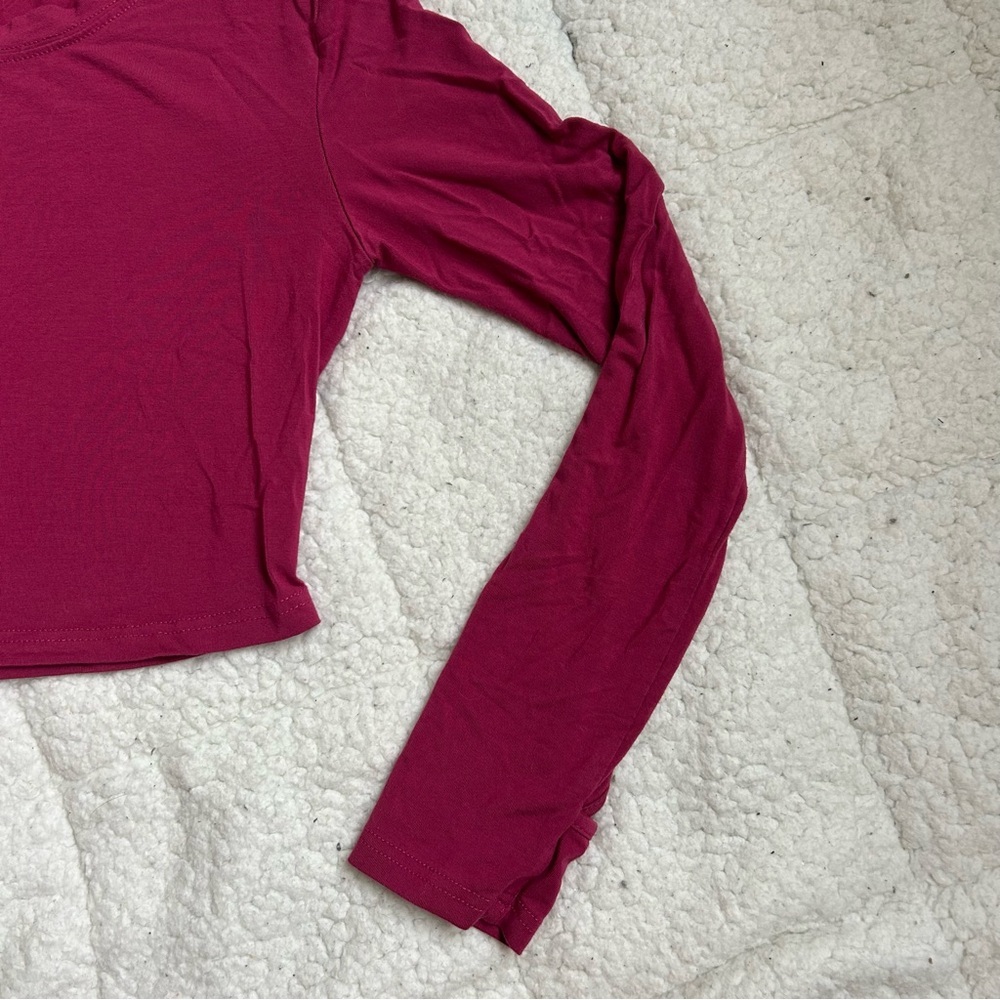 Red Cropped Long Sleeve Fitted Tee - Picture 4 of 7